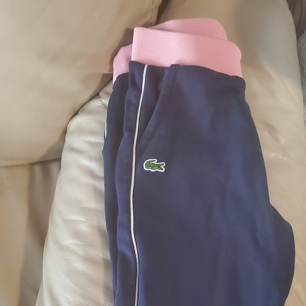 Lacoste - Picture 2 of 3